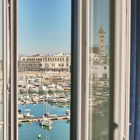 Miche Luxury Home - Appartamento Vista Mare A Trani Bagian luar foto