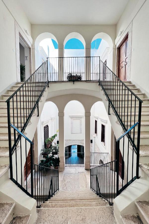 Miche Luxury Home - Appartamento Vista Mare A Trani Bagian luar foto