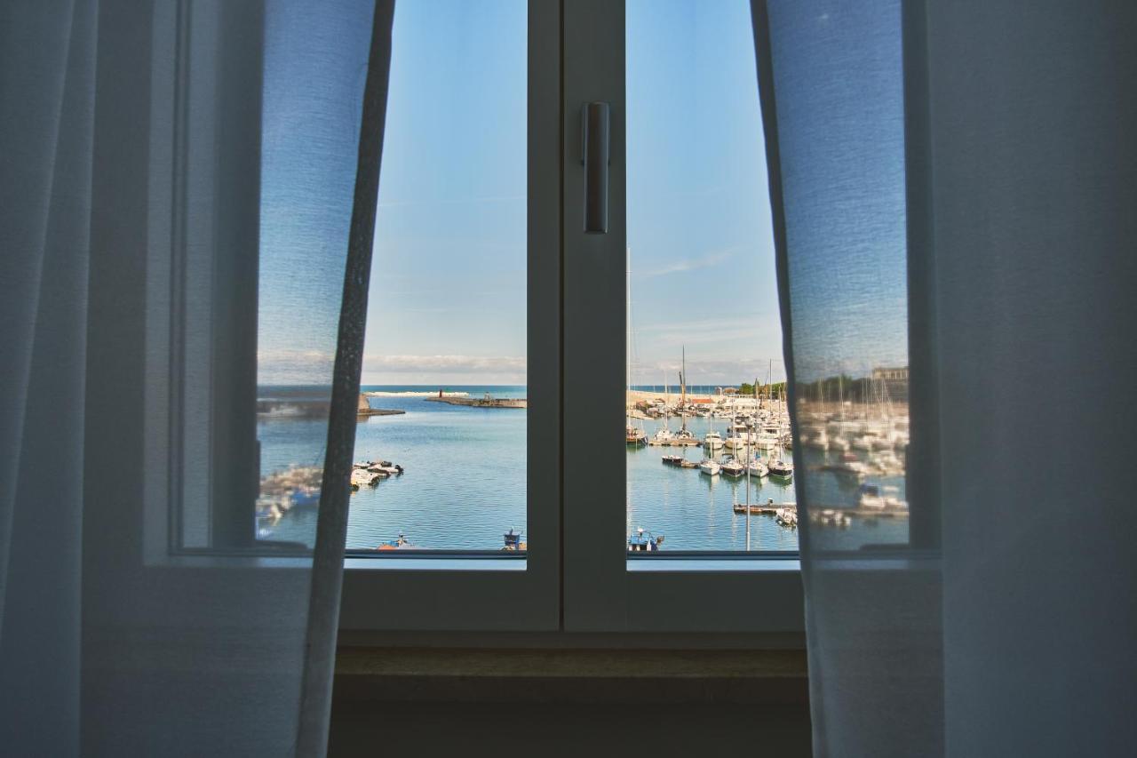 Miche Luxury Home - Appartamento Vista Mare A Trani Bagian luar foto