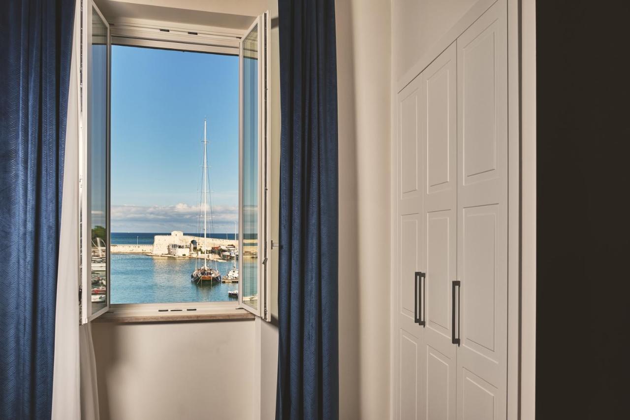 Miche Luxury Home - Appartamento Vista Mare A Trani Bagian luar foto