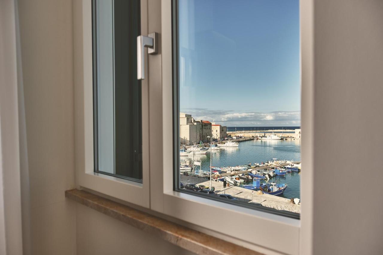 Miche Luxury Home - Appartamento Vista Mare A Trani Bagian luar foto