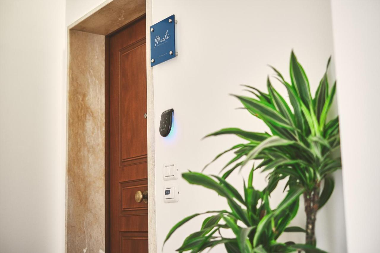 Miche Luxury Home - Appartamento Vista Mare A Trani Bagian luar foto